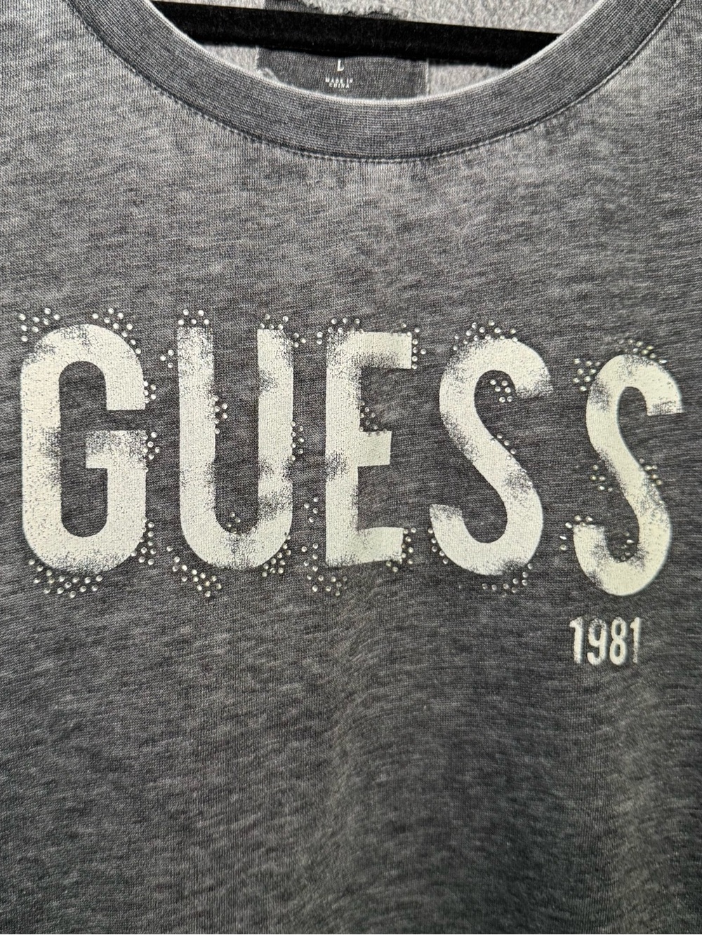 GUESS Los Angeles Gray Acid Wash Rhinestone Big Logo Sweatshirt Size L - Picture 2 of 6